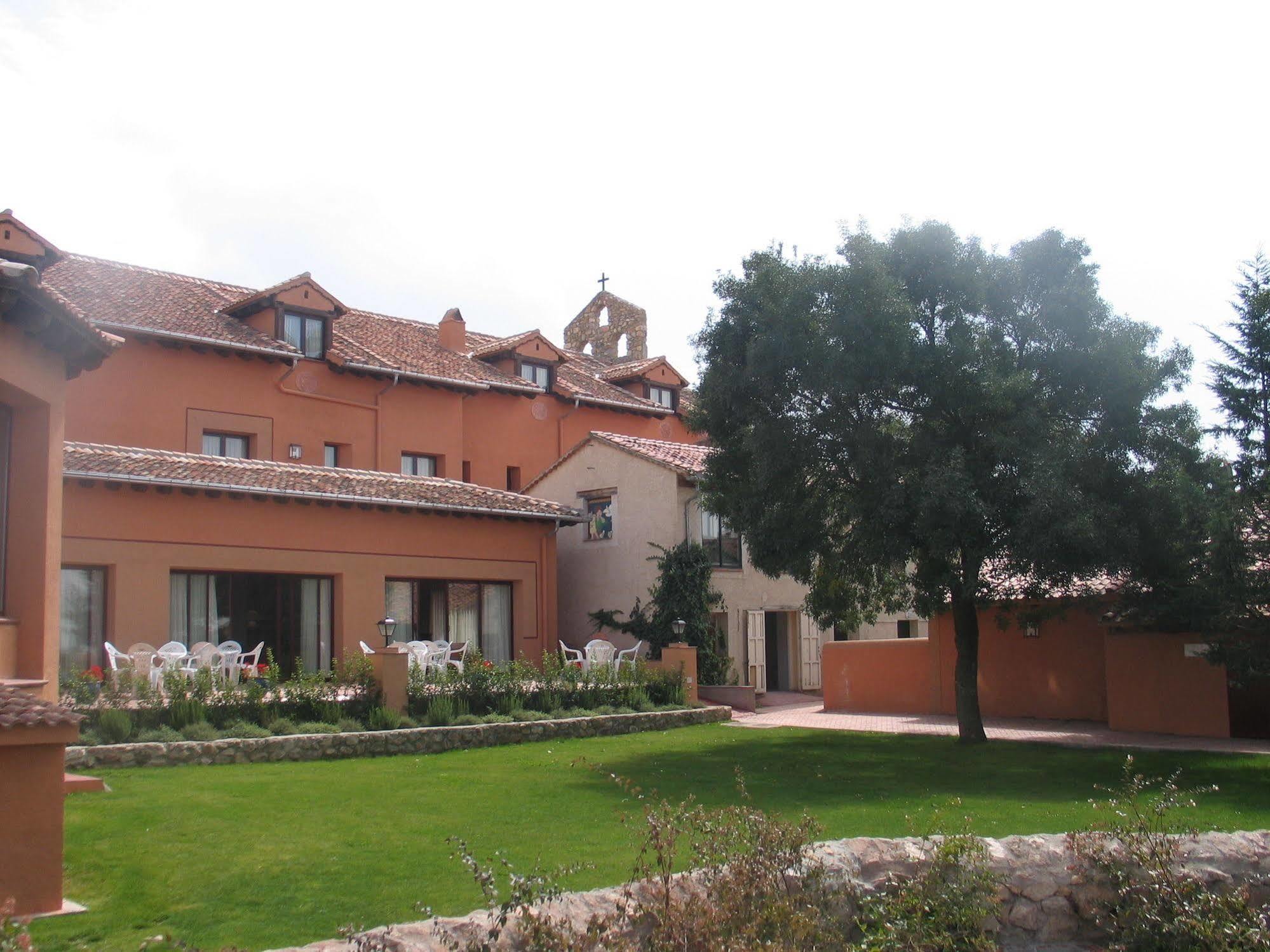 El Rancho Hotel 4*